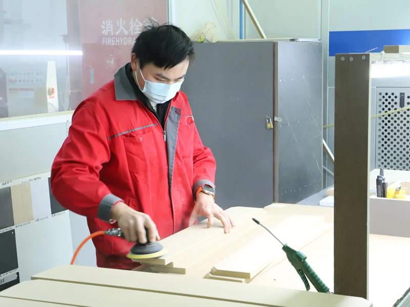 Sanding process of cabinet